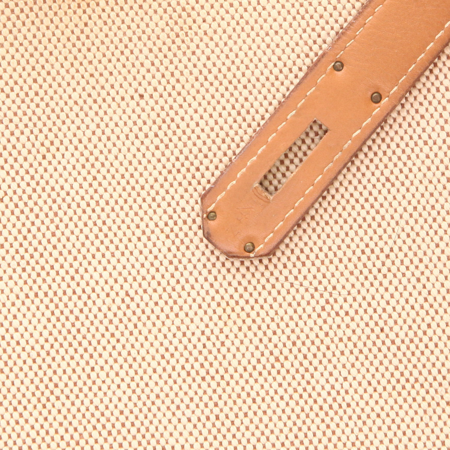 Sac à main Hermès  Kelly 32 cm en toile beige et cuir gold - Detail D4