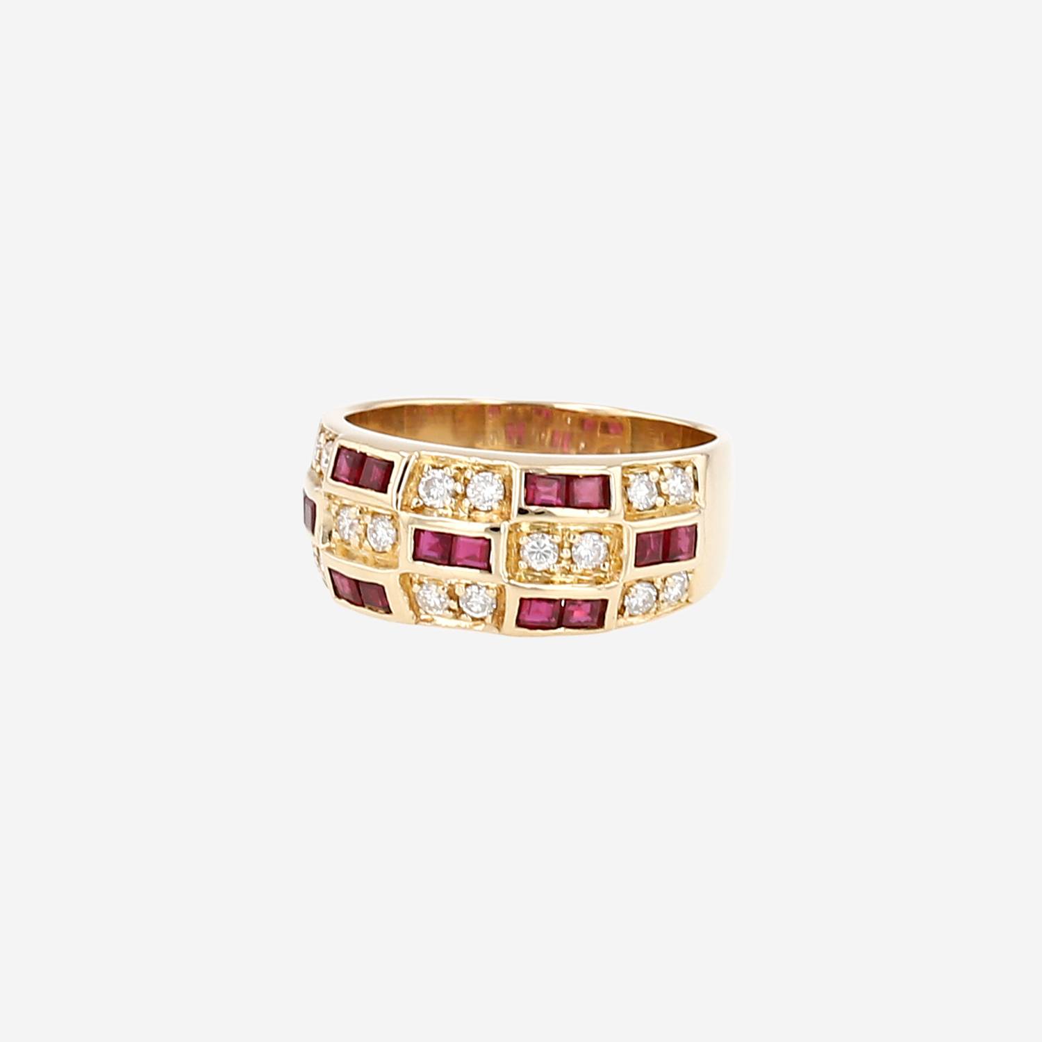Bague Vintage en or jaune, rubis synthétiques et diamants