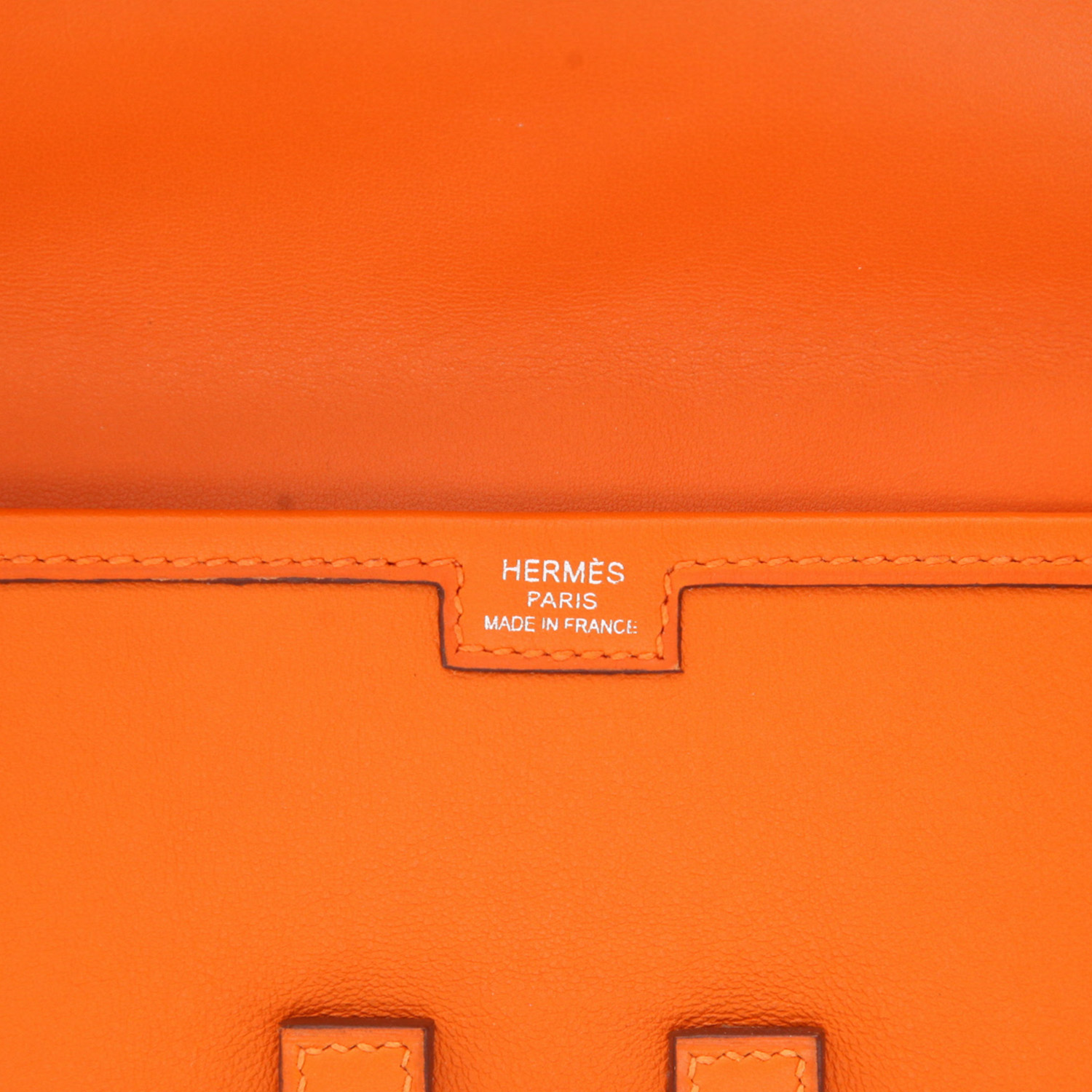 Pochette Hermès  Jige grand modèle  en cuir Swift orange - Detail D2