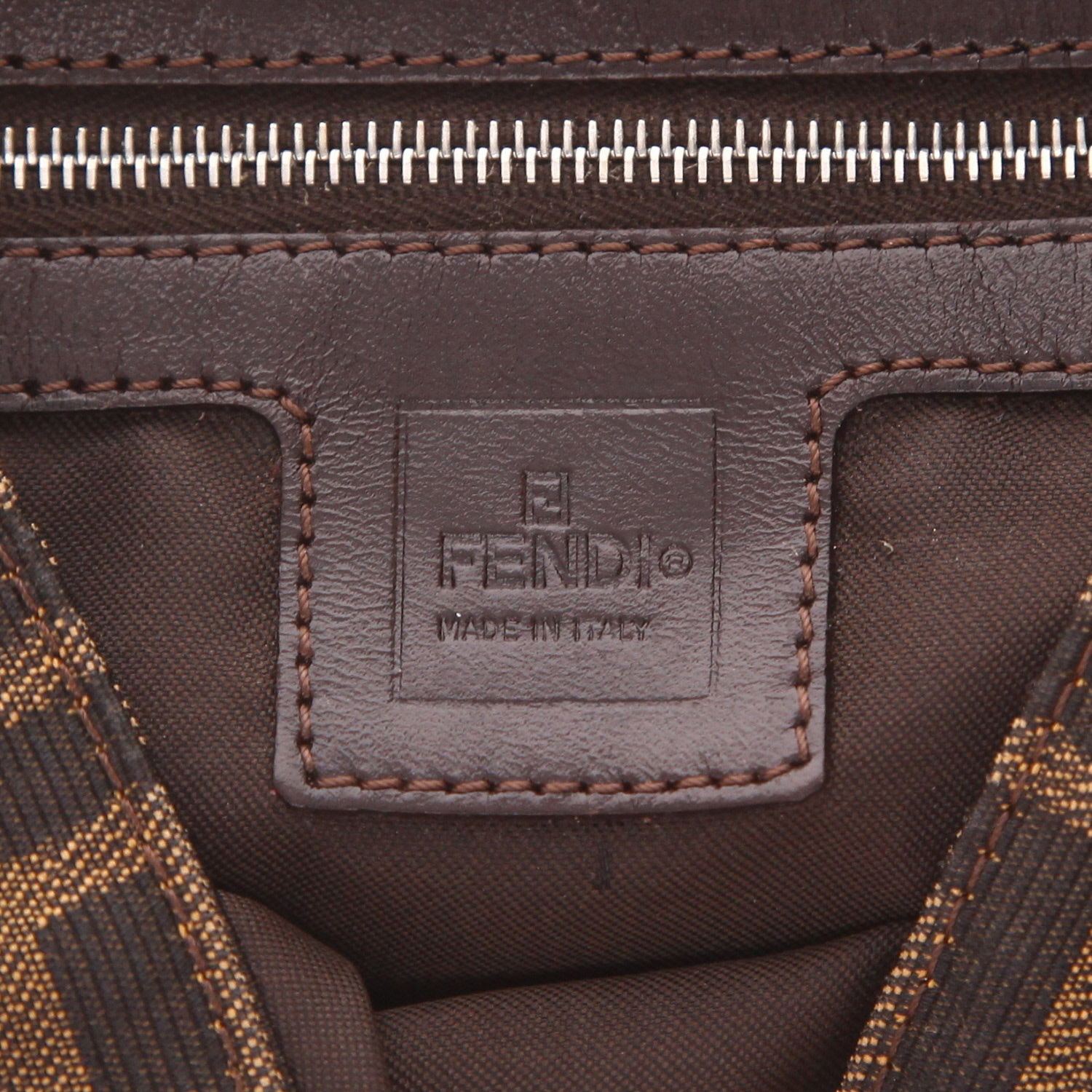 Borsa Fendi  Baguette in tela marrone con logo e pelle marrone - Detail D2