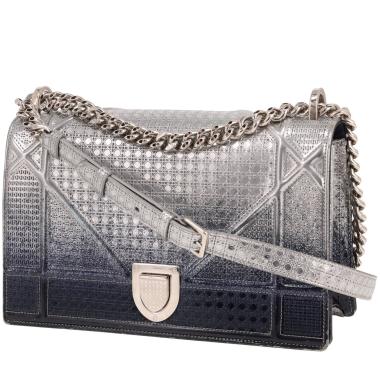 Sac à main Dior  Diorama en cuir verni argenté et bleu