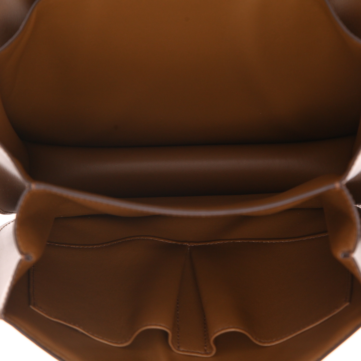 Celine Classic Box shoulder bag in brown leather - Detail D3