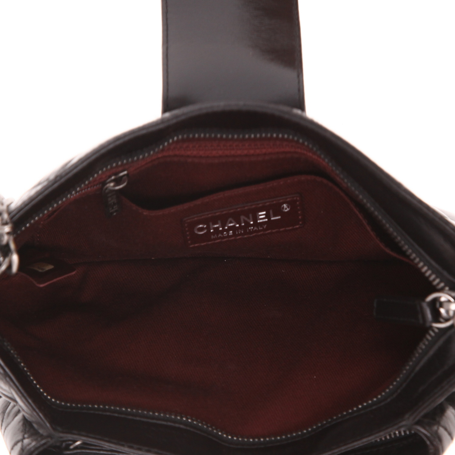 Pochette Chanel   en cuir vieilli noir - Detail D3