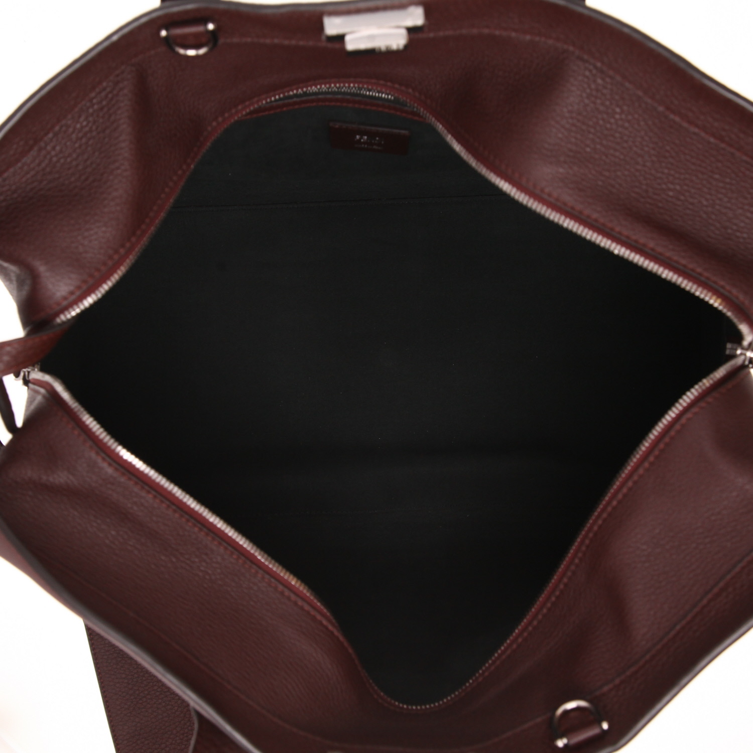 Fendi Peekaboo large handbag in Bordeaux grained leather - Detail D3