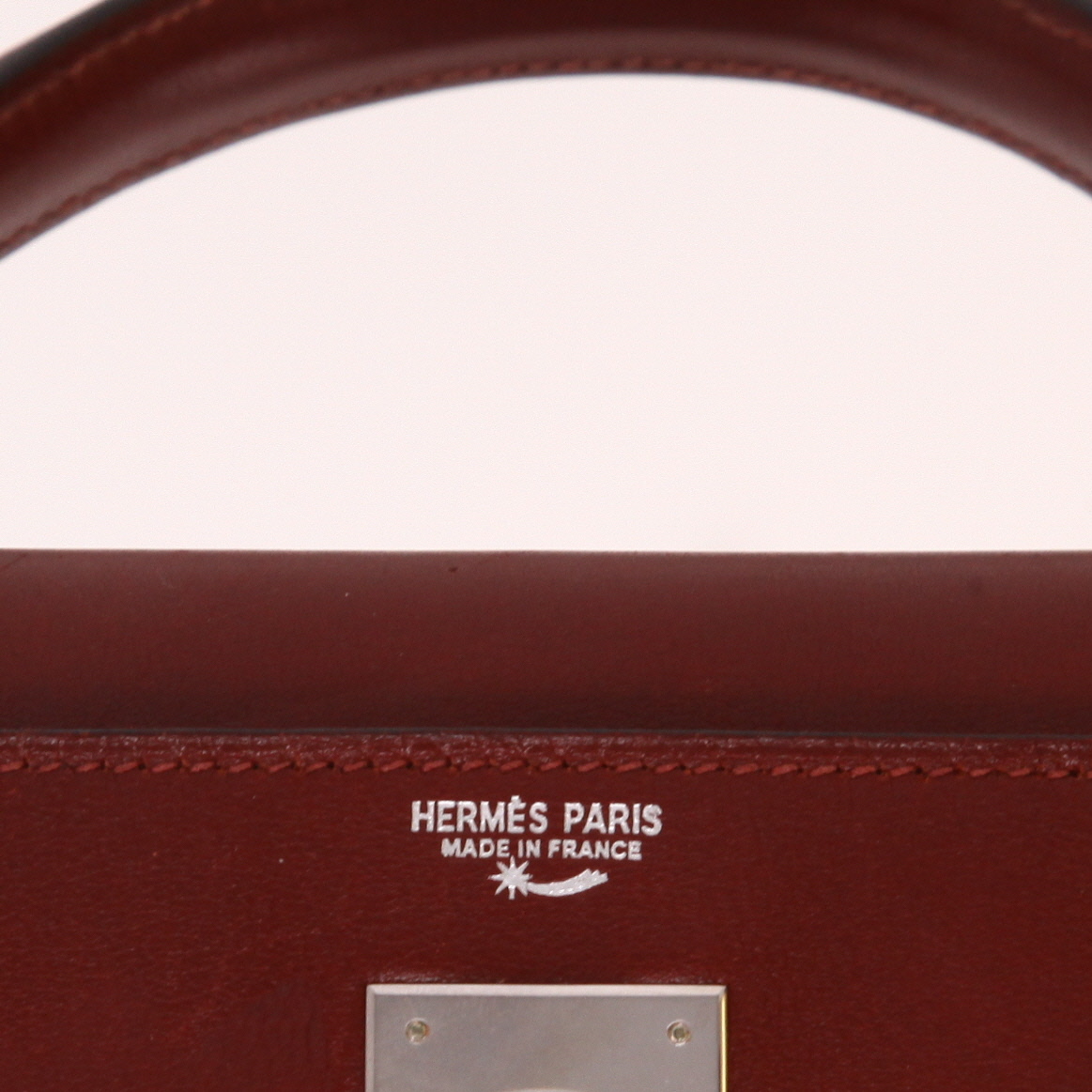Bolso Hermès Kelly de 32 cm en piel Swift roja H - Detail D2