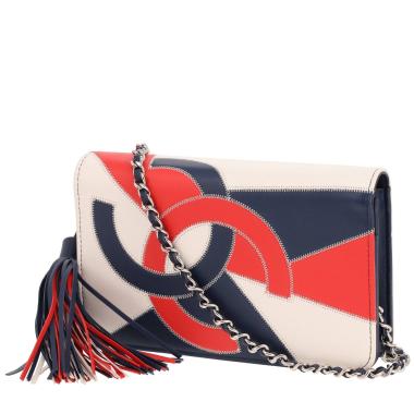 Chanel ‘Wallet on Chain’ shoulder bag in Blanc, red and Bleu Marine leather
