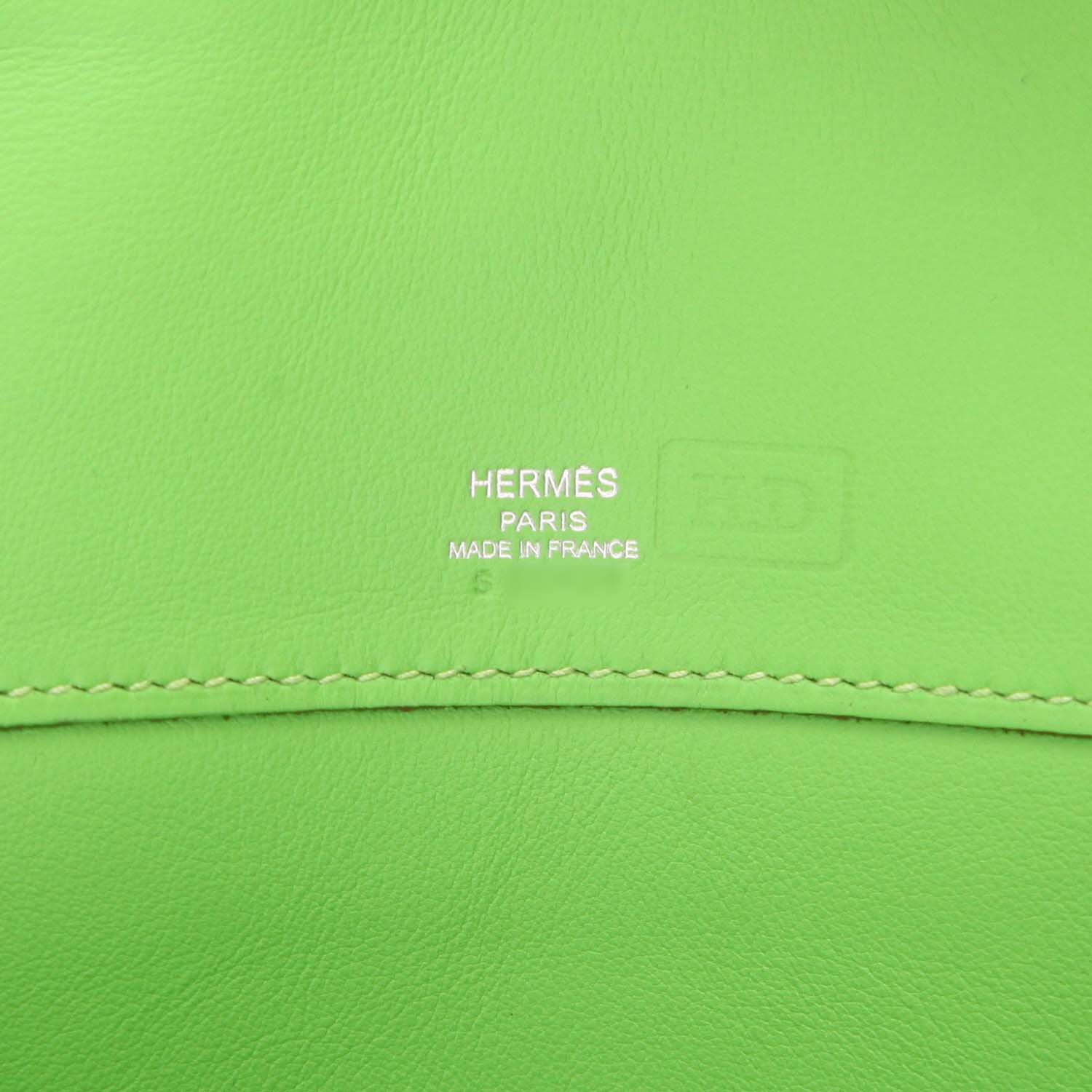 Bolso Hermès Kelly Cut de piel Swift verde Granny - Detail D2