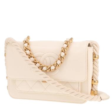 Bolso de mano de Chanel  Bolso con solapa de piel color crema