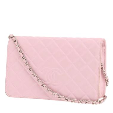 Chanel ‘Wallet on Chain’ shoulder bag in pink quilted leather