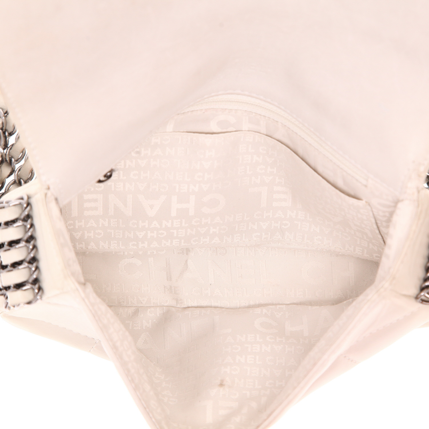 Borsa Chanel Timeless in pelle trapuntata bianca Cassé - Detail D3