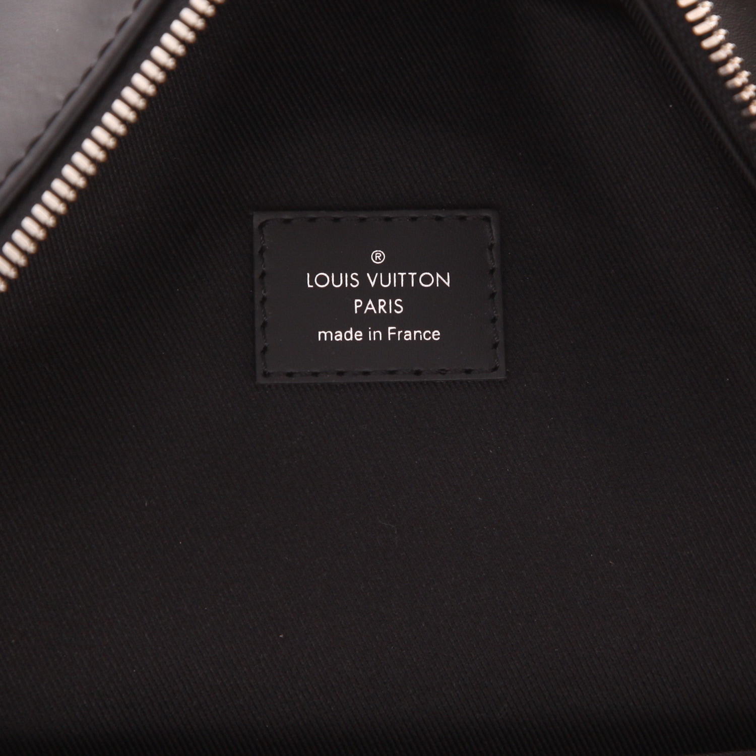 Louis Vuitton Josh rucksack in Graphite grey Damier canvas and black leather - Detail D2