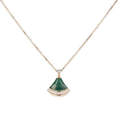 Bulgari Diva’s Dream necklace in rose gold, diamonds and Malachite