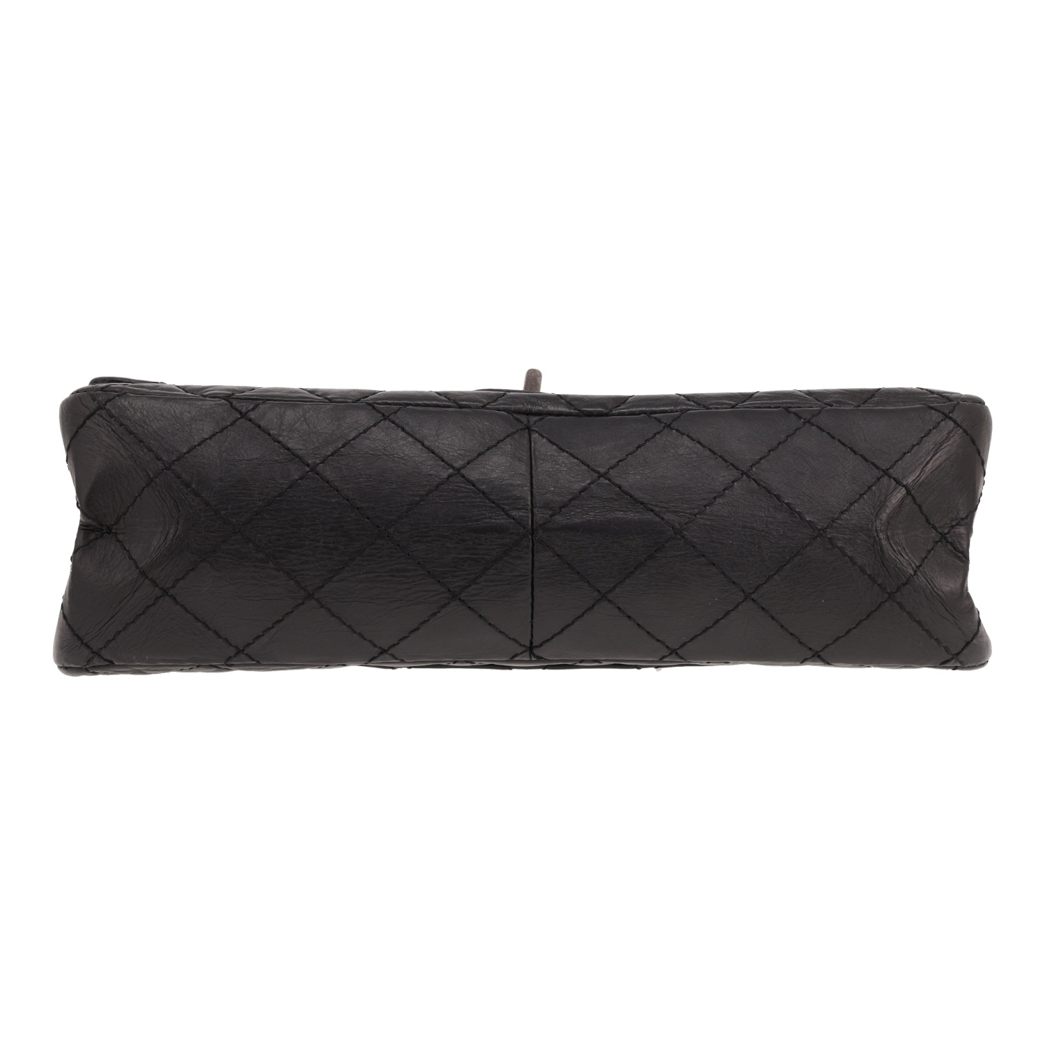 Chanel 2.55 large shoulder bag in black quilted leather - Detail D1