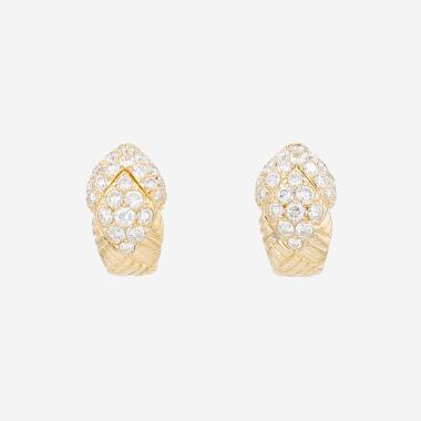 Paire de boucles d'oreilles Vintage  en or jaune et diamants