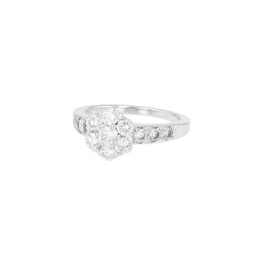 Van Cleef & Arpels Fleurette ring in white gold and diamonds