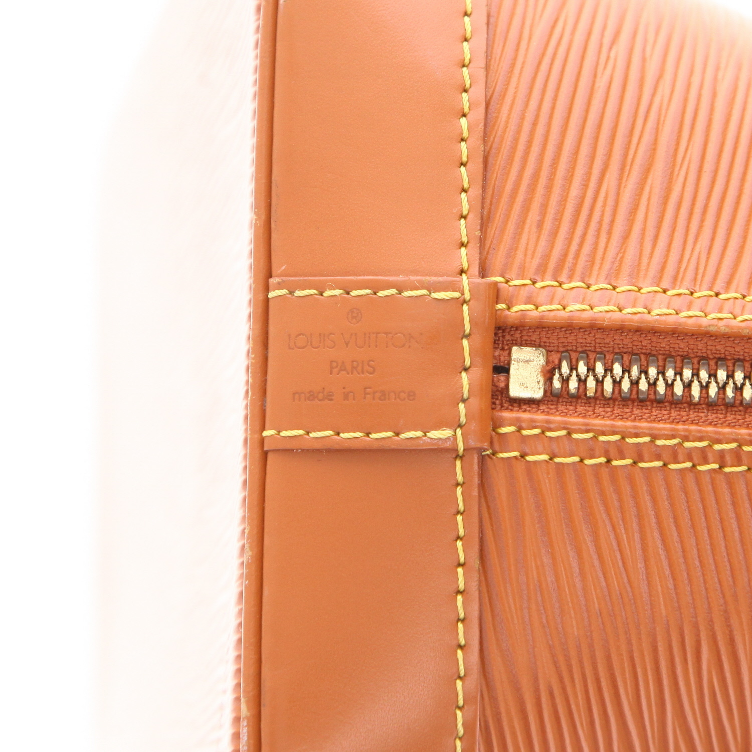 Sac à main Louis Vuitton  Alma moyen modèle  en cuir épi marron - Detail D2