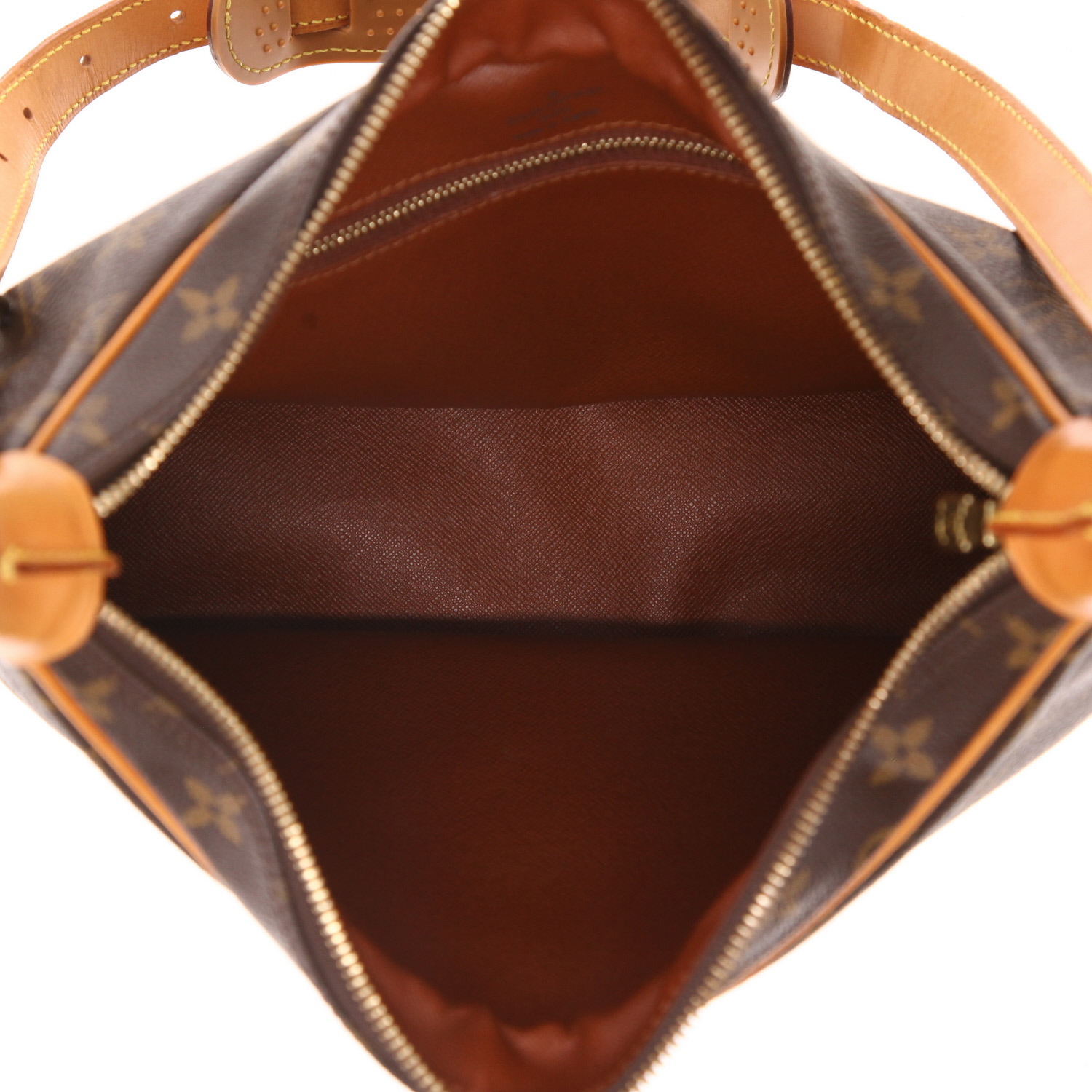 Louis Vuitton Boulogne handbag in brown Monogram canvas and natural leather - Detail D3