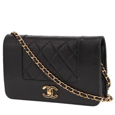 Borsa a tracolla Chanel “Wallet on Chain” in pelle nera