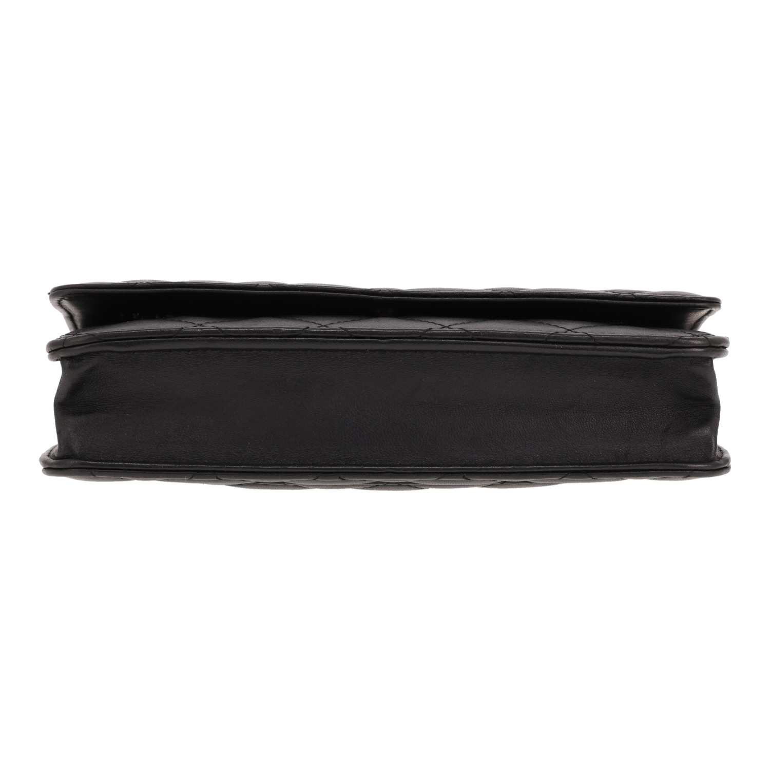 Sac bandoulière Chanel  Wallet on Chain en cuir matelassé noir - Detail D1