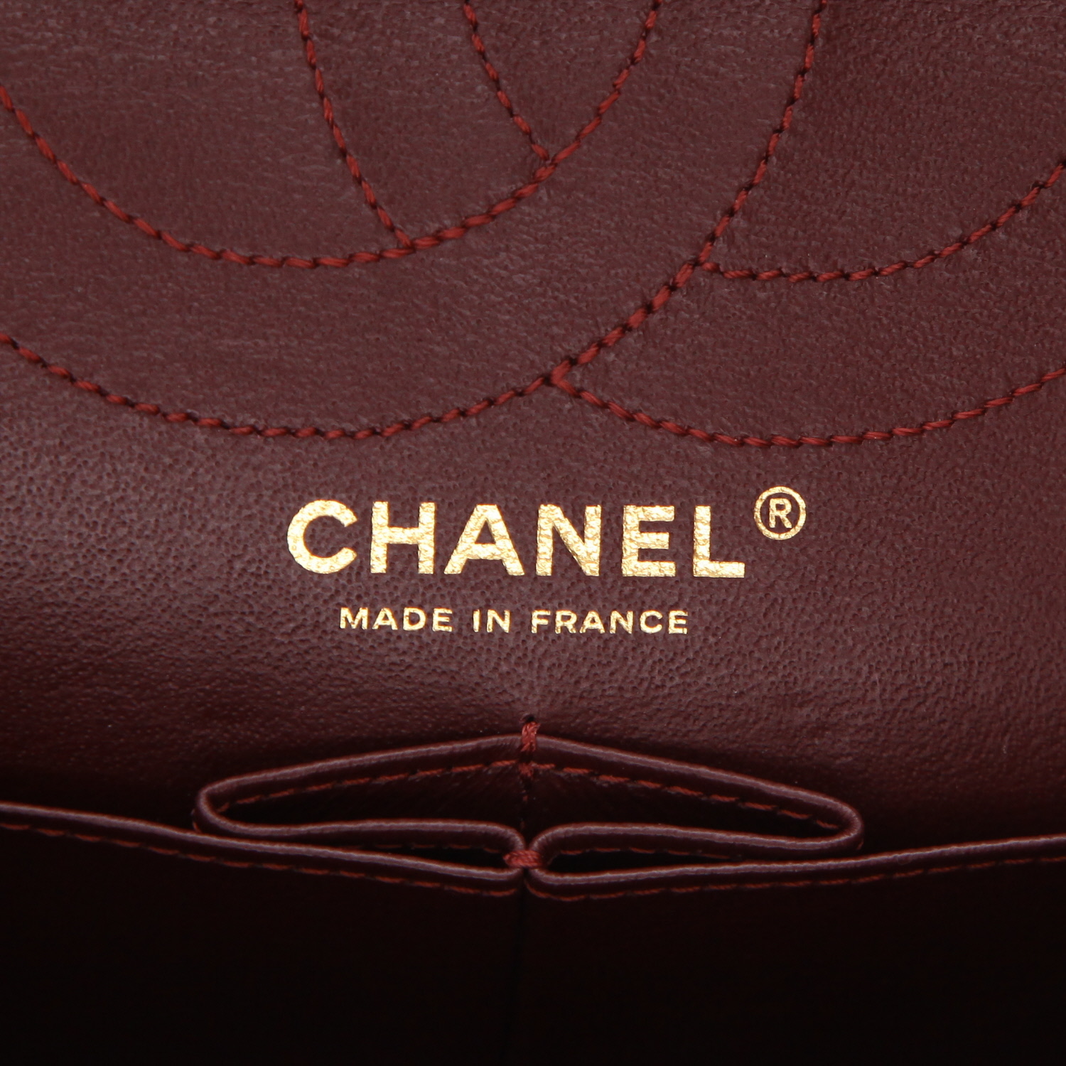 Bolso bandolera Chanel 2.55 de piel acolchada negra - Detail D2