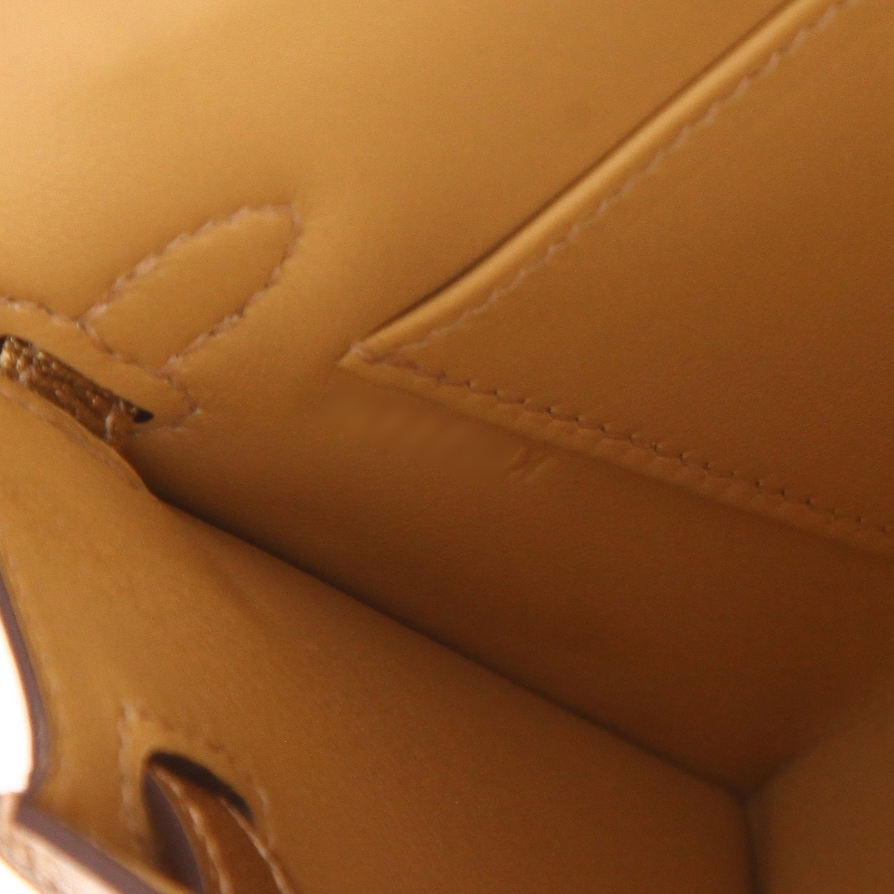 Borsa a tracolla Hermès  Kelly 20 cm in capra dorata - Detail D4
