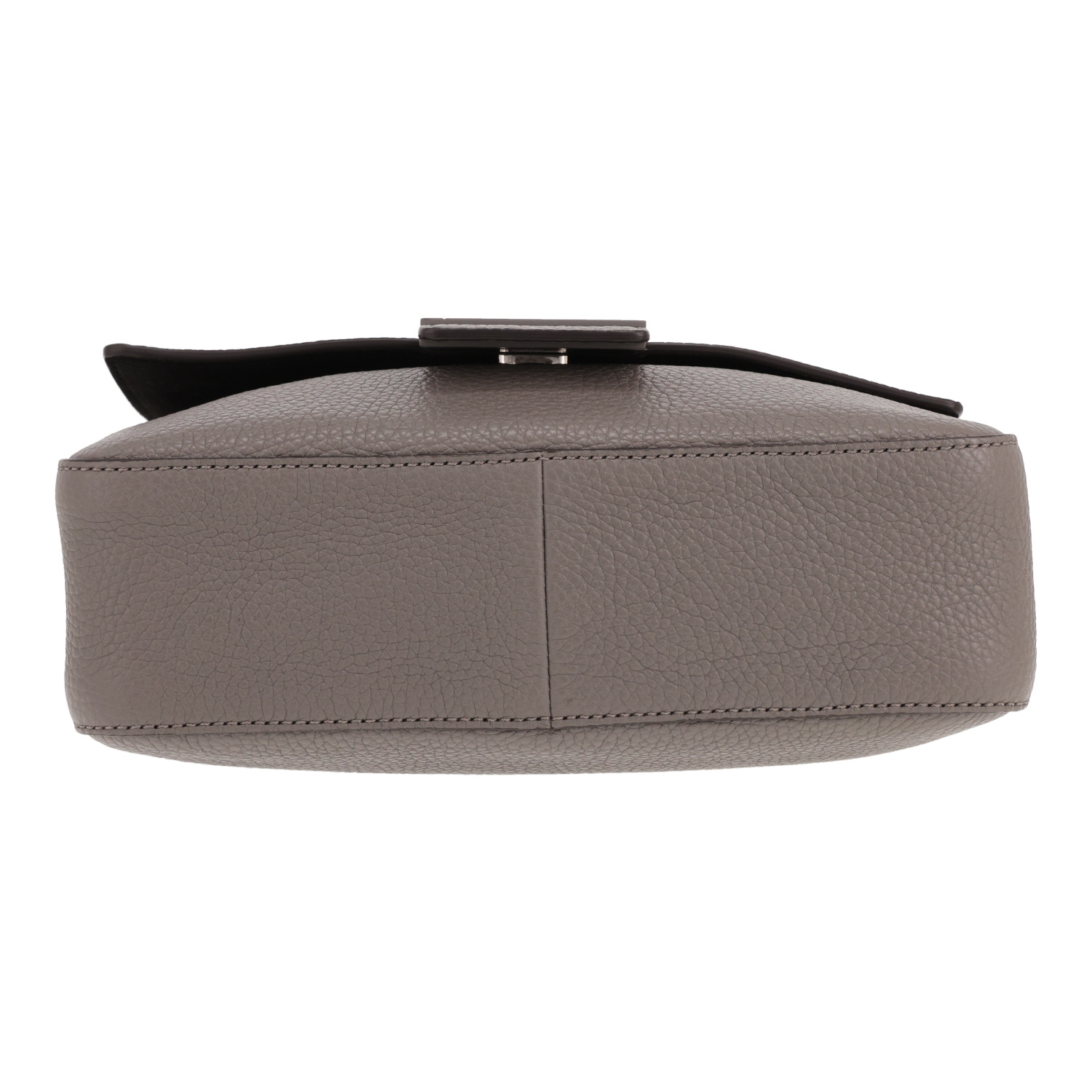 Borsa a tracolla Fendi  Baguette Messenger, modello medio,  in pelle martellata grigia - Detail D1