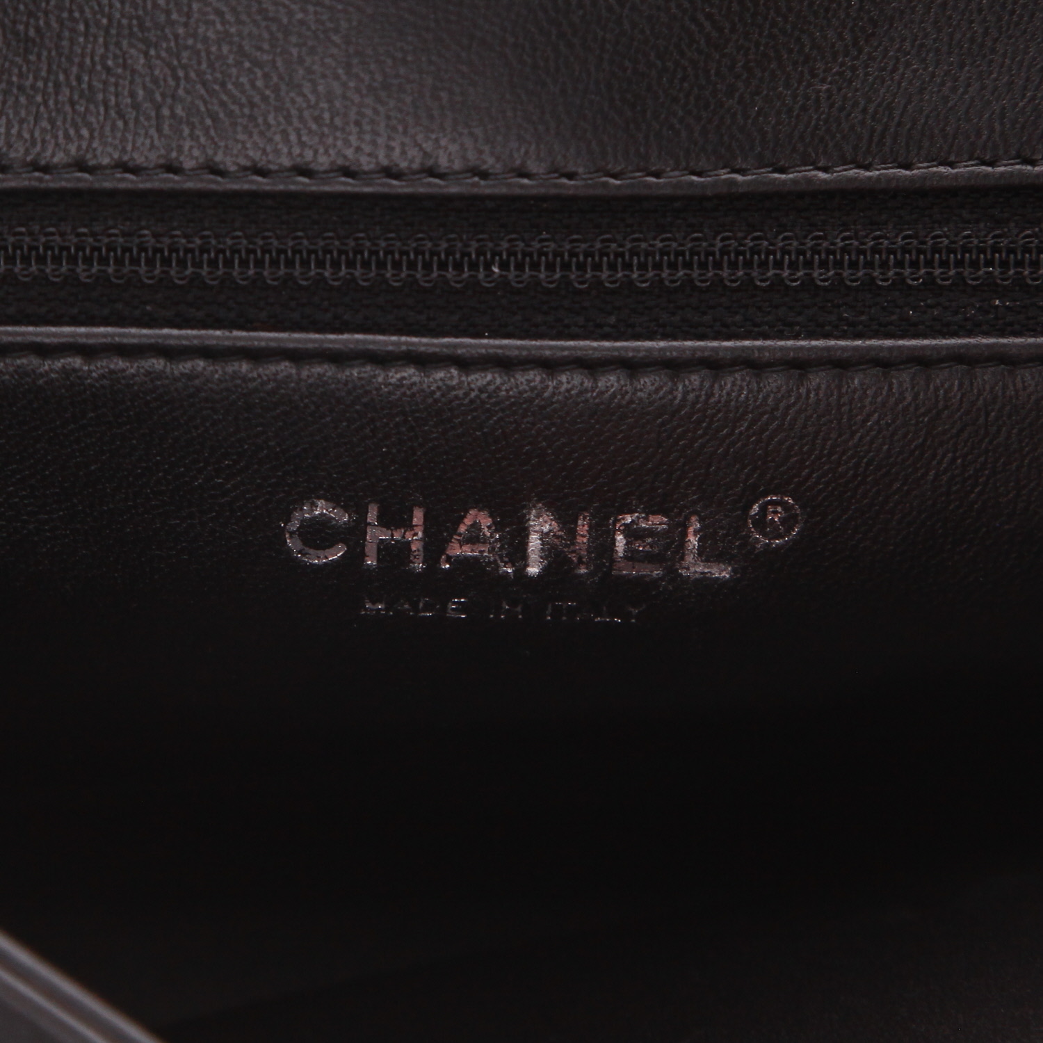 Chanel Timeless Jumbo handbag in black, blue and orange wool and black leather - Detail D2
