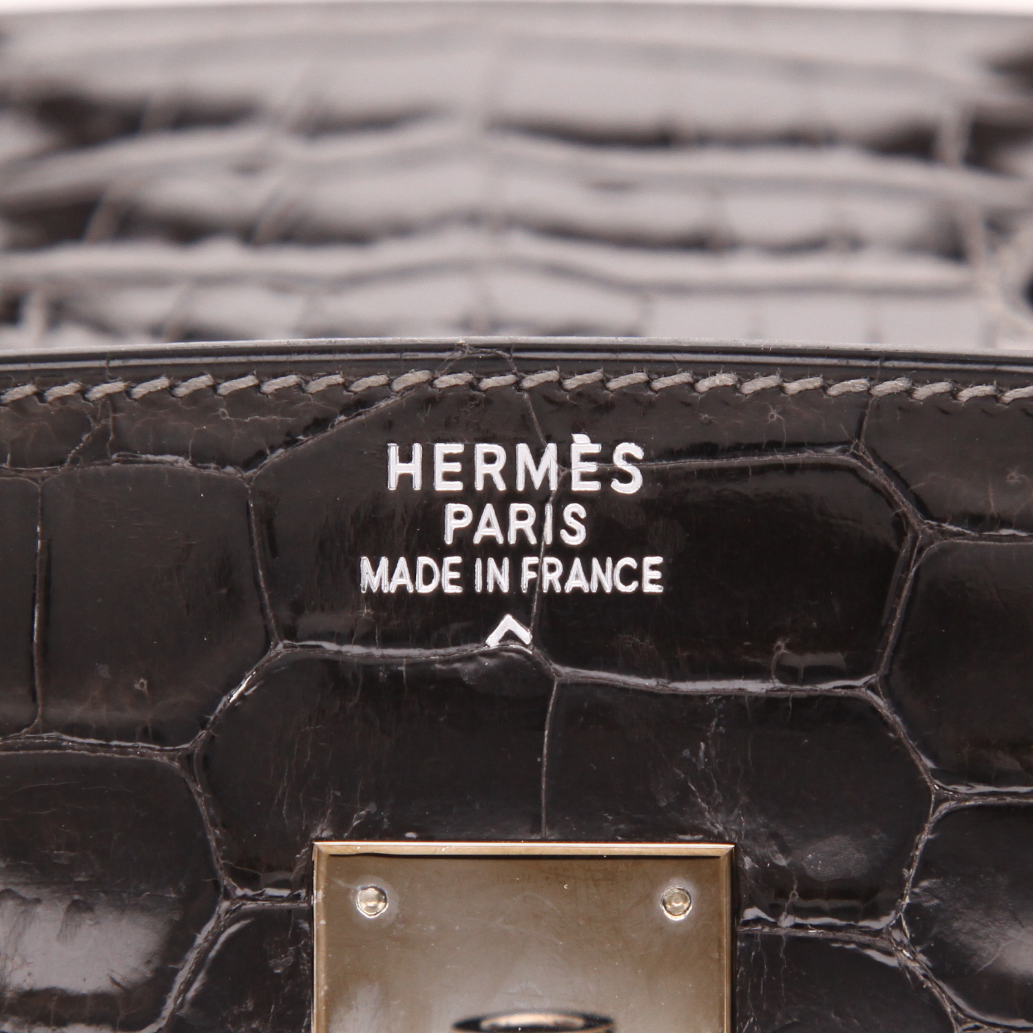 Hermès Birkin 35 cm handbag in Graphite grey porosus crocodile leather - Detail D2