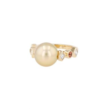 Anello Chaumet in oro giallo, con perla di coltura e zaffiri