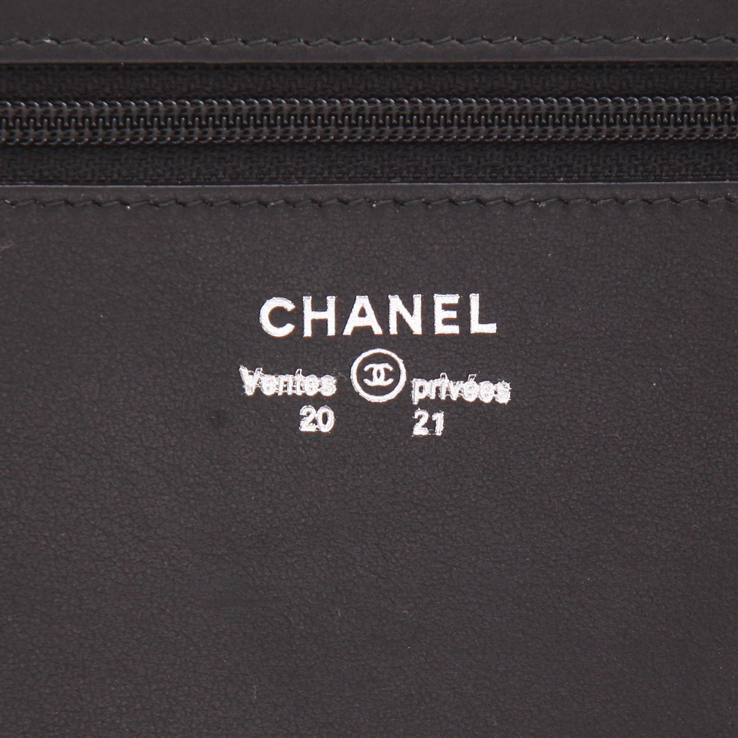 Borsa a tracolla Chanel “Wallet on Chain” in pelle trapuntata blu e pelle Noir - Detail D2
