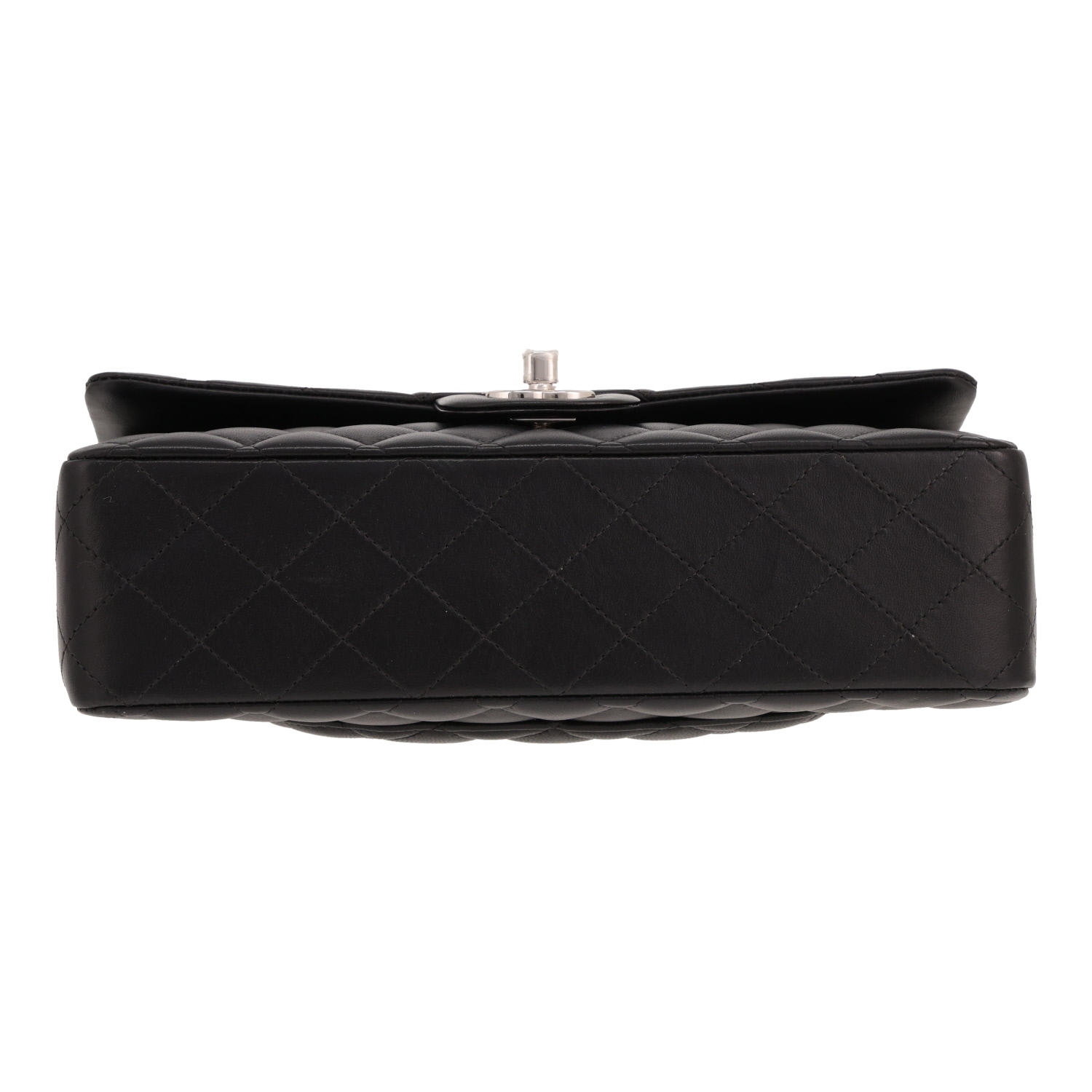 Chanel Timeless Classic handbag in black quilted leather - Detail D1
