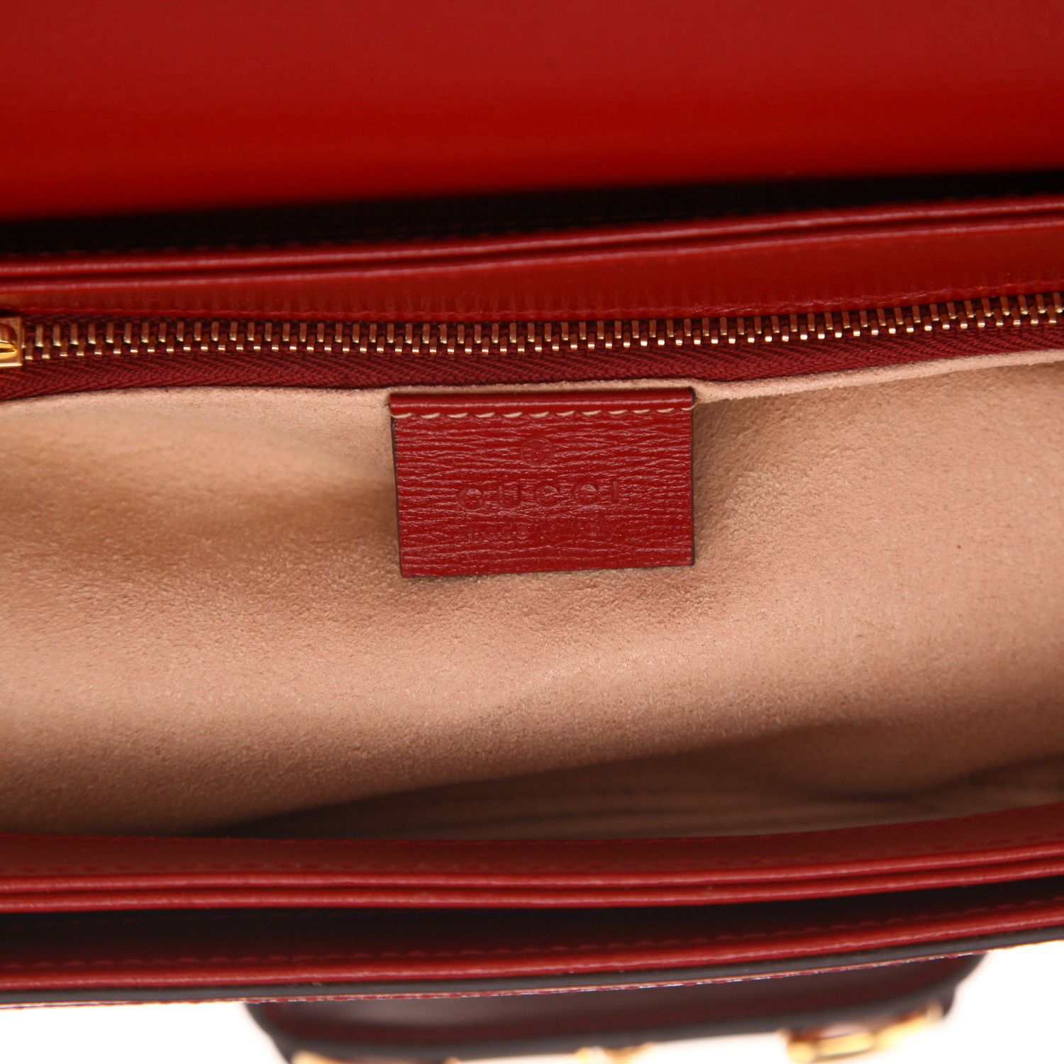 Sac bandoulière Gucci  1955 Horsebit en toile sûpreme GG beige et cuir rouge - Detail D2