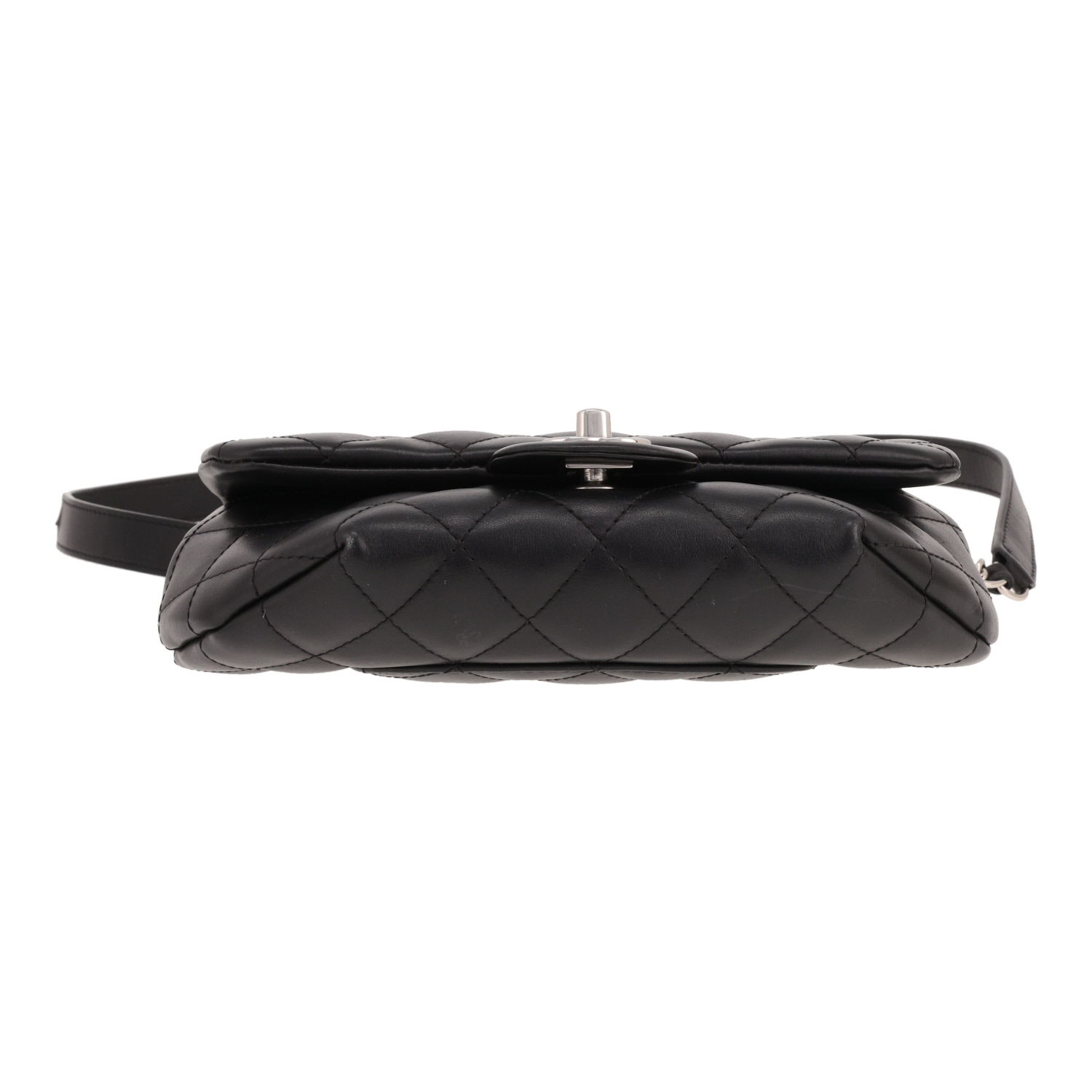Pochette da cintura Chanel  Pochette da cintura in pelle trapuntata nera - Detail D1