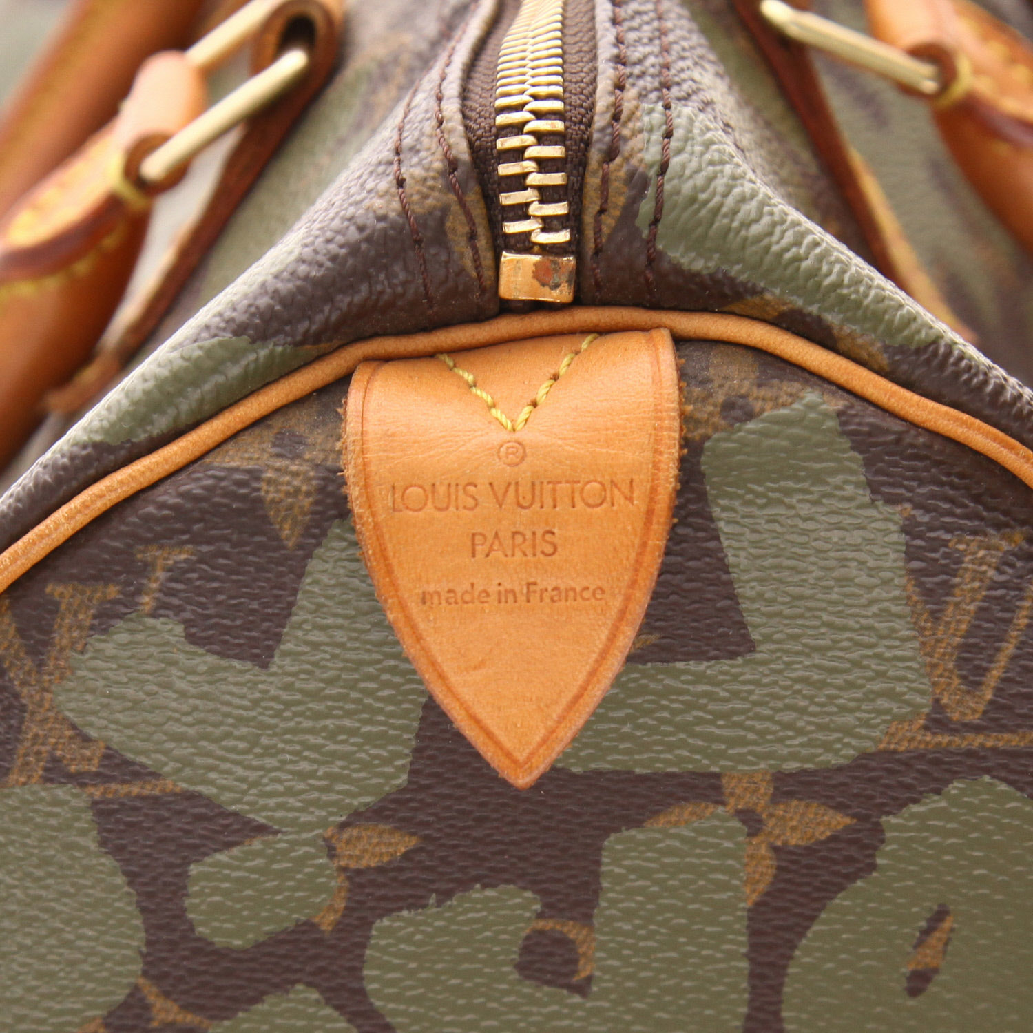 Louis Vuitton Speedy Limited Edition handbag in brown and khaki-green Monogram canvas and natural leather - Detail D2