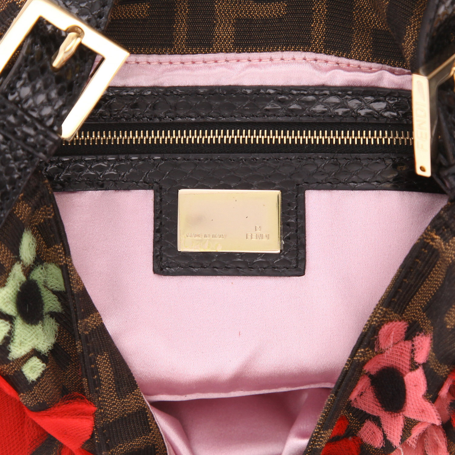 Fendi Baguette handbag in brown logo-print canvas and brown python skin - Detail D2