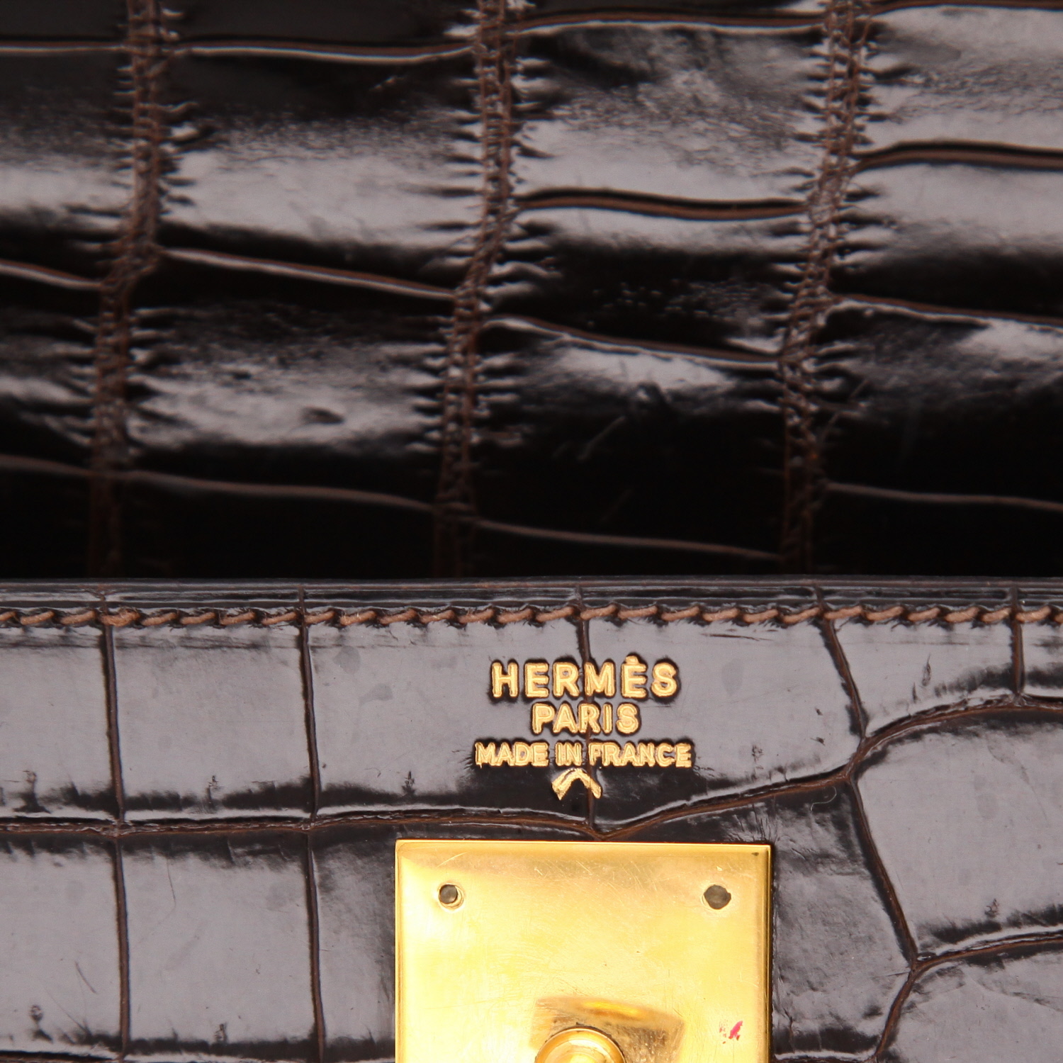 Sac à main Hermès  Kelly 32 cm en crocodile marron - Detail D2