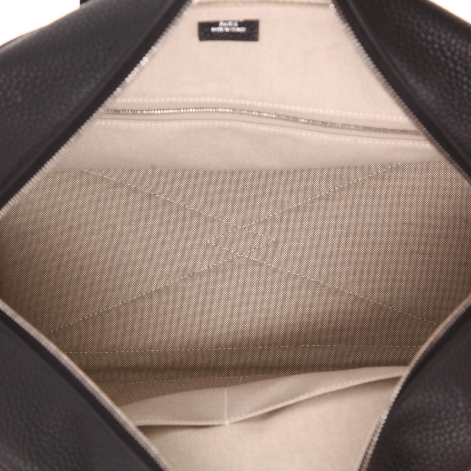 Sac à main Hermès  Victoria en cuir togo noir - Detail D3