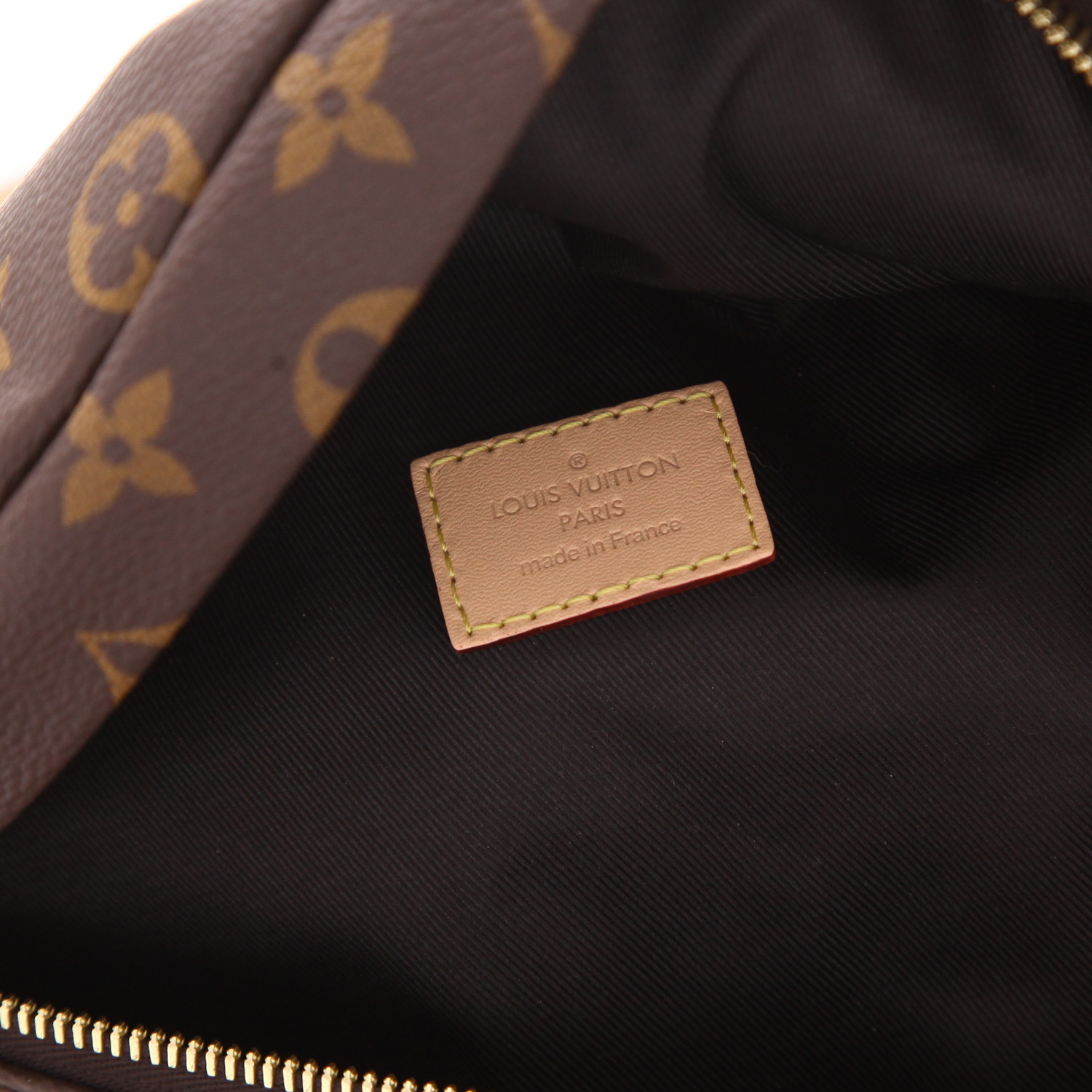 Louis Vuitton belt bag – Bumbag in brown Monogram canvas and natural leather - Detail D2