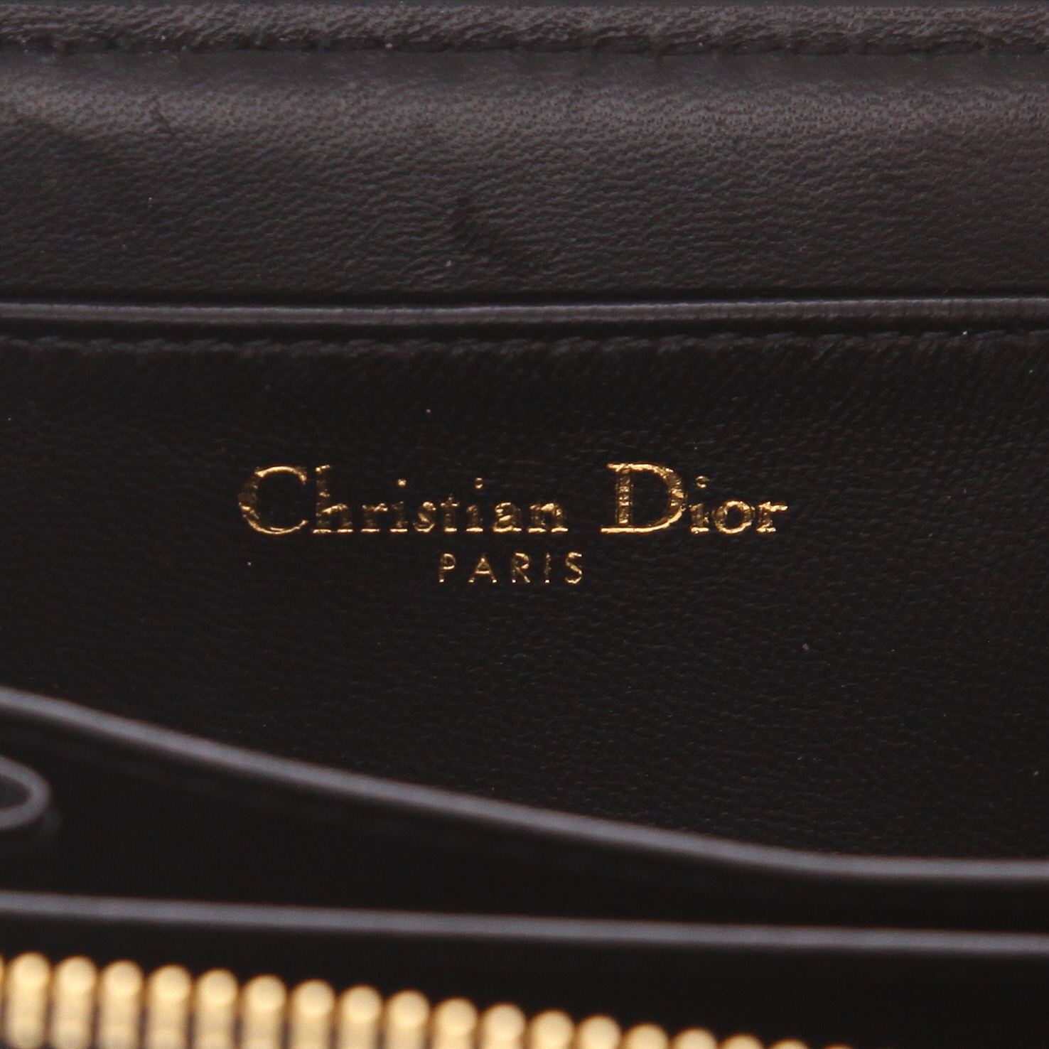 Dior Caro Mini shoulder bag in black cannage leather - Detail D2