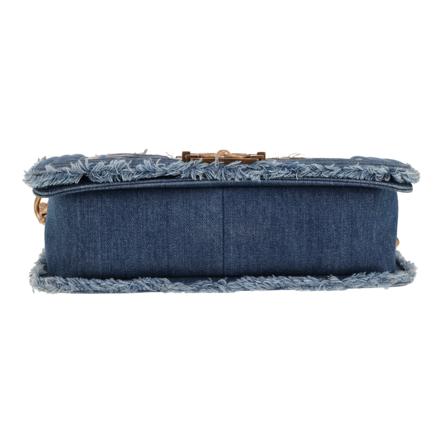 Sac bandoulière Chanel  Boy en toile denim bleue - Detail D1