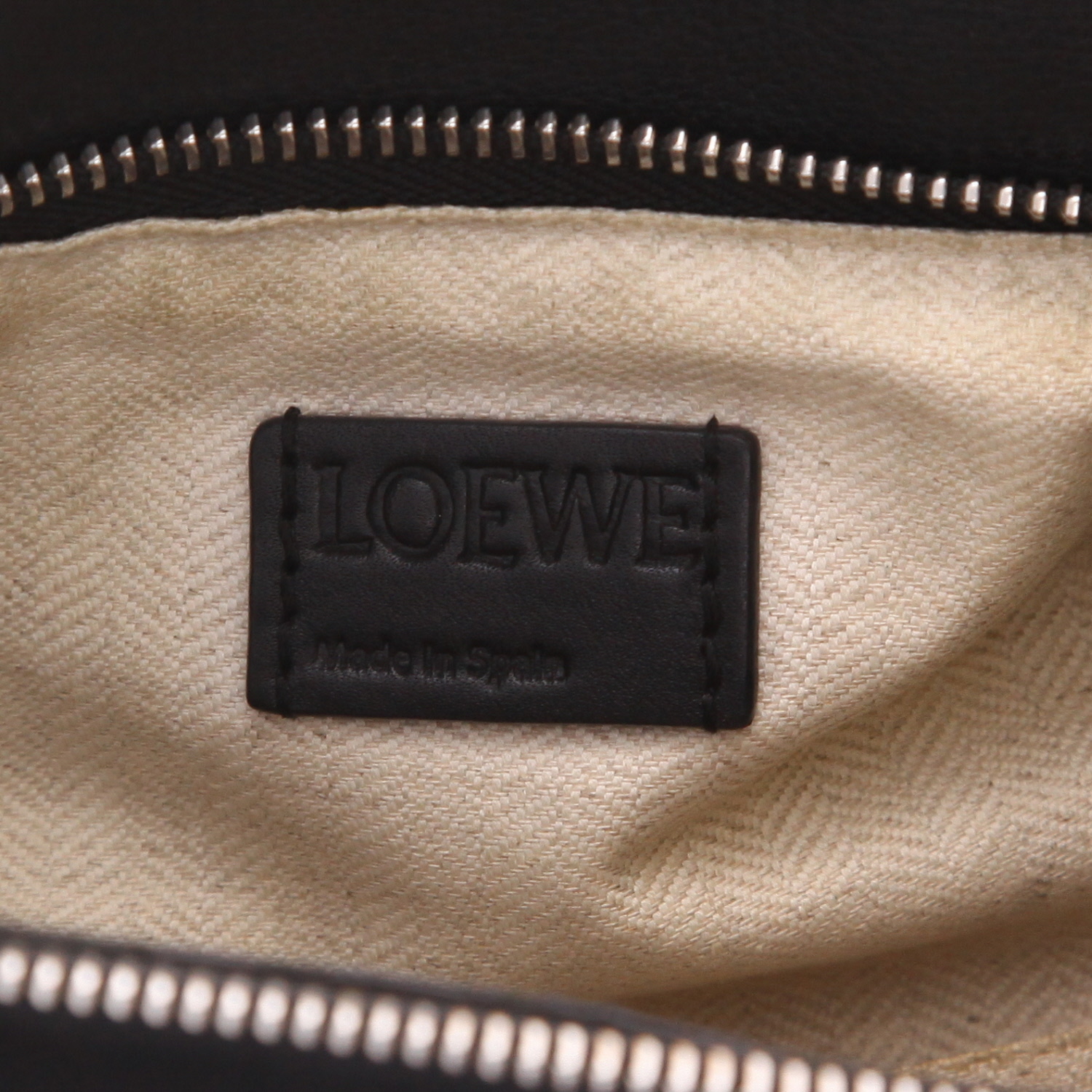 Borsa Loewe  Puzzle  in pelle nera - Detail D2