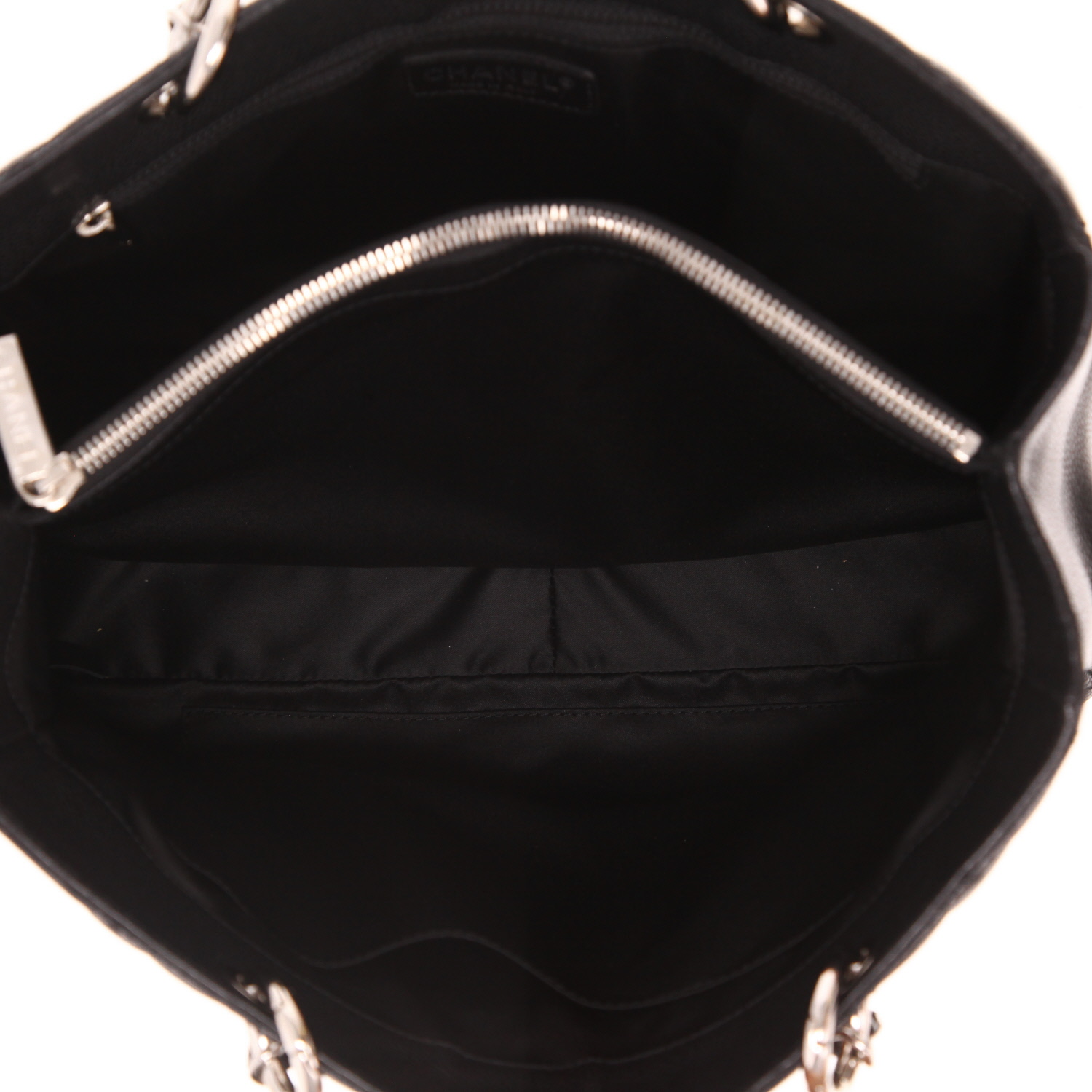 Borsa Chanel Shopping GST in pelle martellata nera - Detail D4