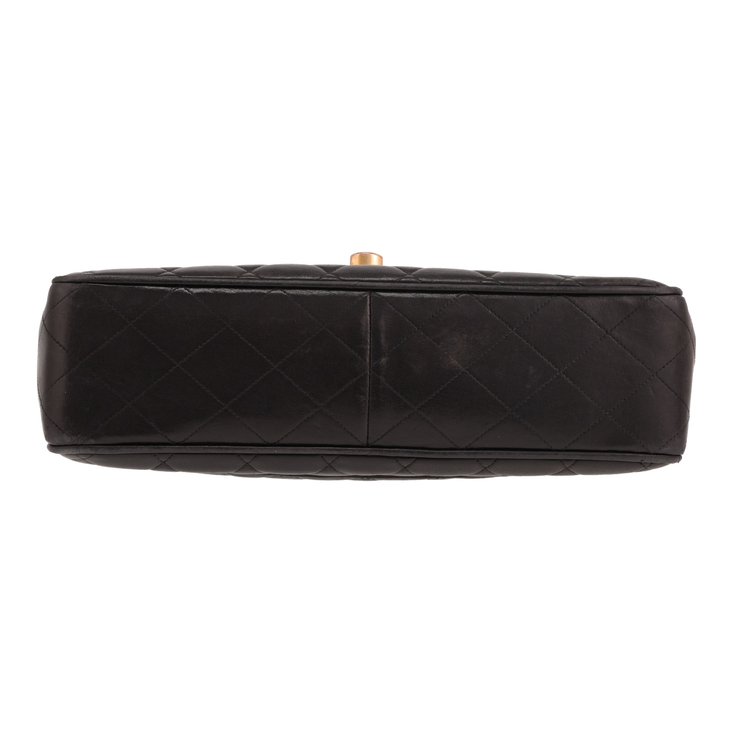 Chanel Timeless Jumbo shoulder bag in black quilted leather - Detail D1