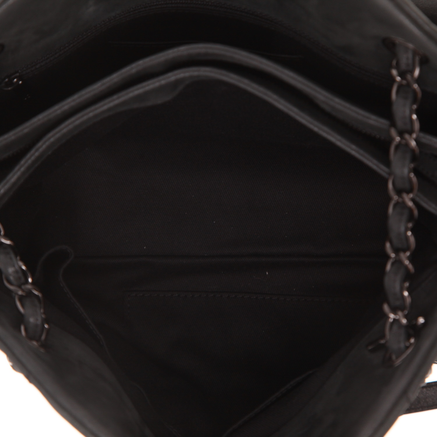 Sac à main Chanel  Mademoiselle en cuir irisé matelassé noir - Detail D5
