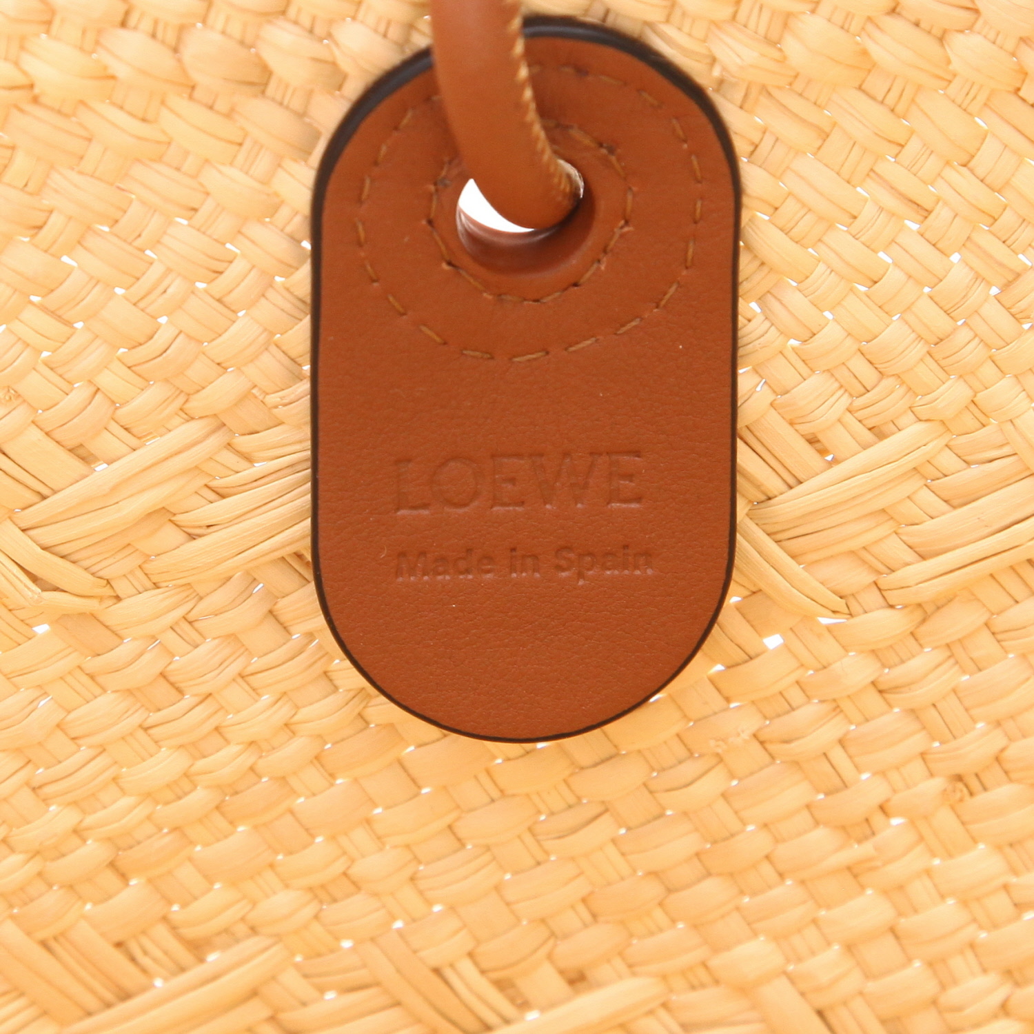 Loewe Anagram shopping bag in raffia and brown leather - Detail D2