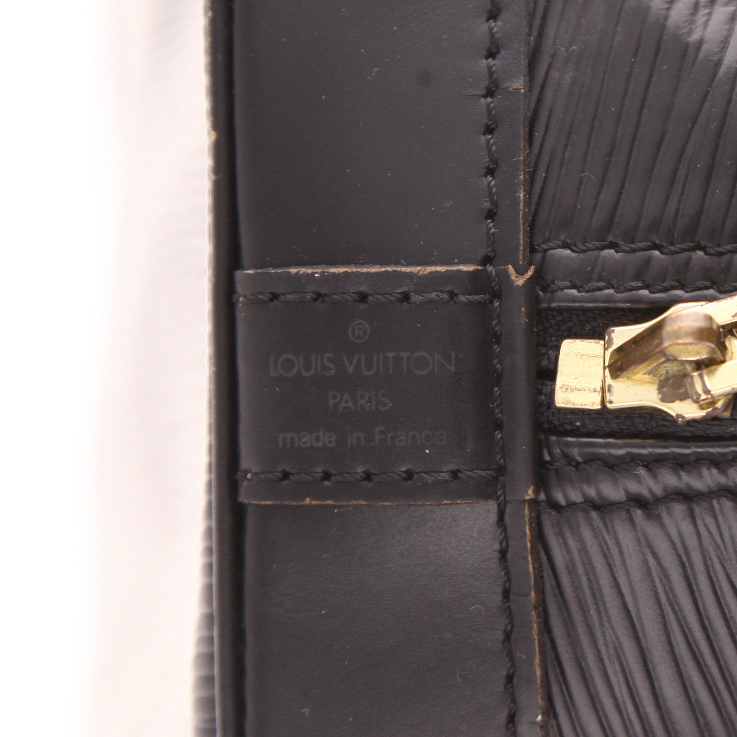 Sac à main Louis Vuitton  Alma en cuir épi noir - Detail D2