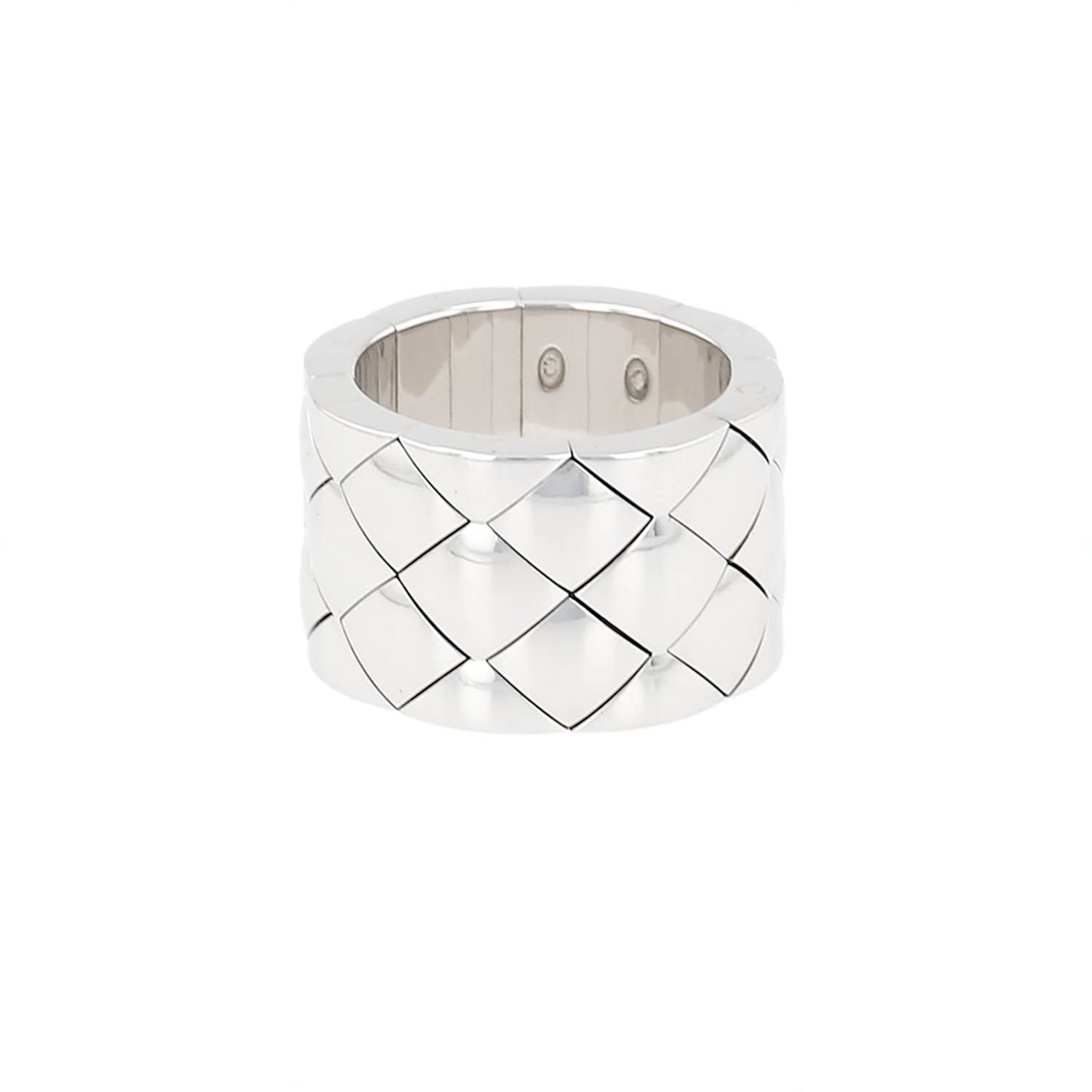 Bague Chanel Matelassé en or blanc Bague Chanel Matelassé en or blanc