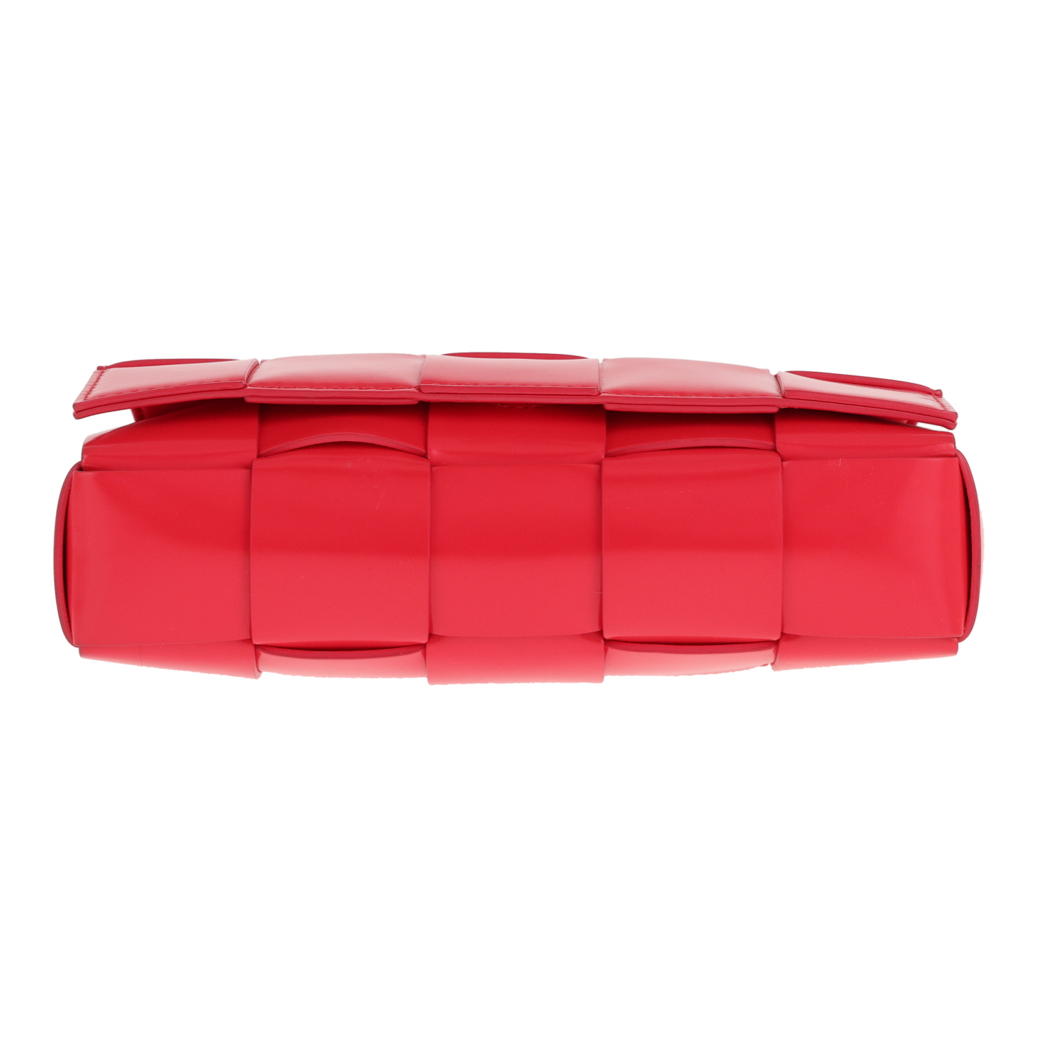Bottega Veneta Cassette shoulder bag in pink patent intrecciato leather - Detail D1