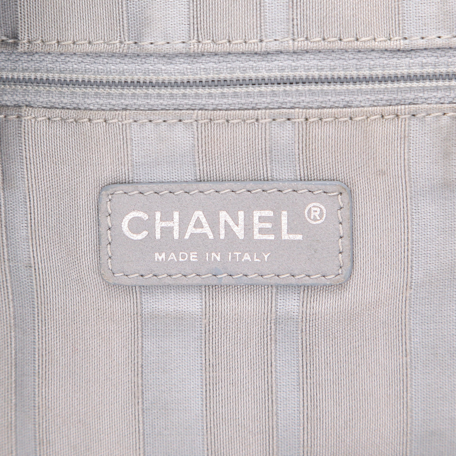 Bolso de hombro de Chanel   de piel negra - Detail D2