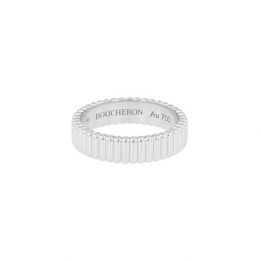 Boucheron Grosgrain wedding ring in white gold